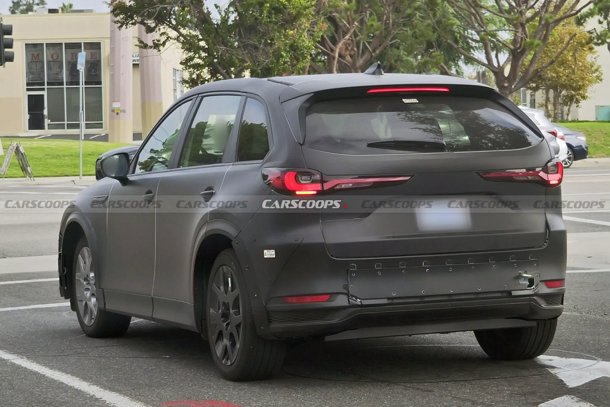 аксесуари купити кросовер Mazda запчастини купити гуртом