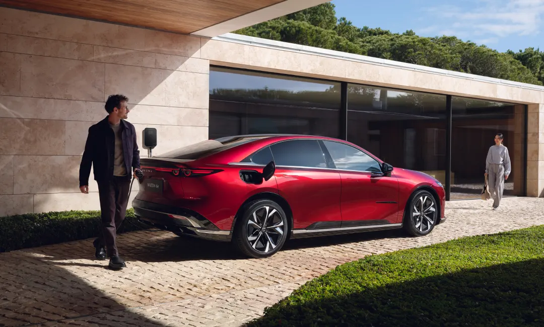 Mazda мазда 2025 запчастини в Україні